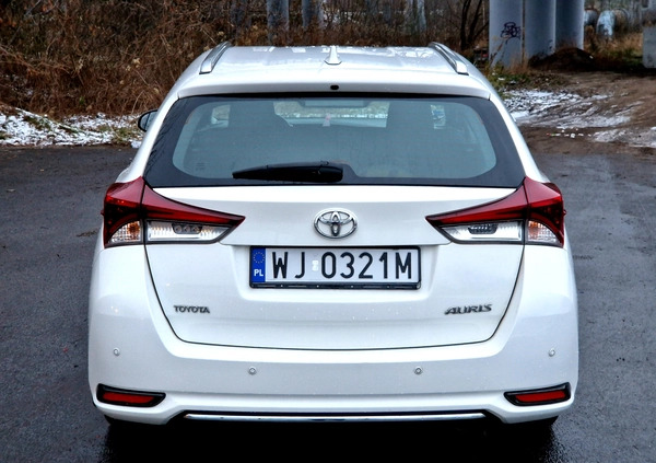 Toyota Auris cena 36900 przebieg: 223000, rok produkcji 2015 z Warszawa małe 704